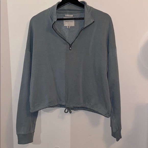 American Eagle Outfitters Tops - Quarter Zipped Sweatshirt